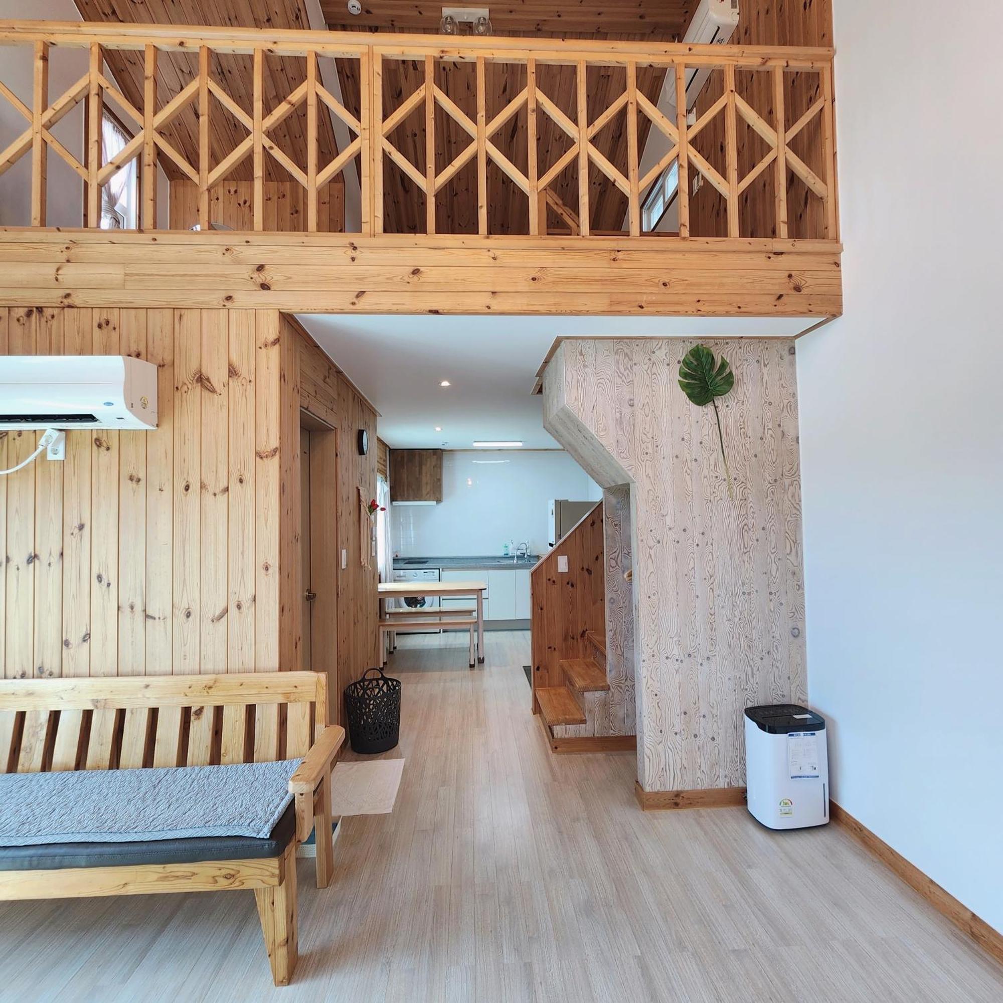 Jeju 542 Pension Seogwipo Exteriör bild